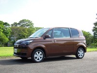 【トヨタ スペイド 試乗】クールで想定外に走る、ゴキゲンなポルテの兄弟車…青山尚暉 画像