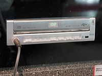 【会田肇のオーディオEXPOレポート】ここまで本気、DVD対応AVカー 画像