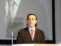 ハイブリッドはビジネス段階にない…日産 ゴーン社長 画像