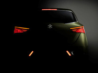 【パリモーターショー12】スズキのコンセプトカー、Sクロス…お尻が見えた!! 画像