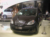 【パリモーターショー04】ランチア ムーザ…お洒落なMPV 画像