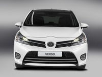 【パリモーターショー12】トヨタの小型MPV、バーソ が オーリス 顔に…部品470点以上を一新 画像