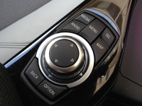 BMWのiDrive、iPhone 5のLightningケーブルでの接続を確認 画像