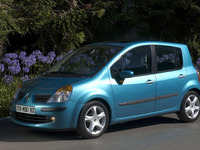 【パリモーターショー04】エンリコ・フミアが見た…ルノー 画像