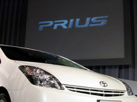 03年度低公害車出荷実績、ハイブリッドカーが急増 画像