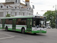 ZF、モスクワとキエフのバス1400台にATミッションなどを供給  画像