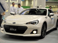 【福祉機器展12】運転補助装置付きBRZ…装置の価格は24万円 画像