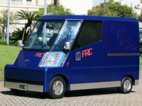 【東京モーターショー04】ダイハツFRC…スワットが隠れていそう 画像