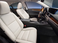【IIHS衝突安全】レクサス ES 新型、最高評価を獲得 画像