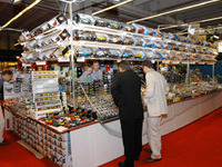 【パリモーターショー04】ブース配置にみるブランド戦略 画像