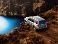 【フォード エスケープXLT 試乗】古典的な味わいが今なお色褪せない4WD…島崎七生人 画像