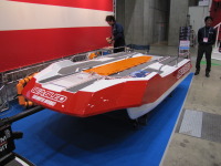 【RISCON12】水上バイクで牽引、世界初の水難救助機材 画像