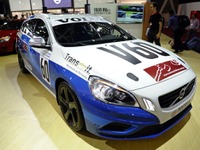 【サンパウロモーターショー12】ボルボ V60 にレーサー、懐かしのBTCCカラーで登場 画像