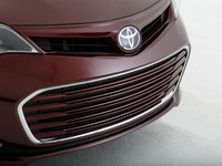 【SEMAショー12】トヨタの米国最上級セダン、アバロン にTRD仕様…スーパーチャージャー搭載 画像