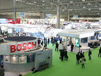 【東京モーターショー04】小枝自工会会長「07年もよろしく」 画像