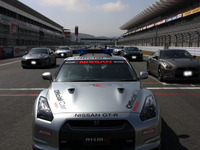 R35型 GT-R 限定のドライビングレッスン…2013年モデルも紹介 画像