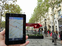 パナソニック 旅ナビの「海外ガイドブック」をパリで使ってみた 画像