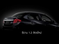 ホンダ ブリオに4ドアセダン…車名は「アメイズ」に決定 画像