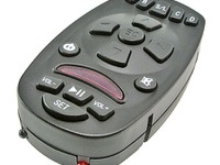 エバーグリーン、車のハンドルに固定可能な学習リモコンをWeb限定発売 画像