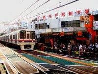 京王グループ「万葉そば」が西武池袋線「エミオ保谷」に出店 画像