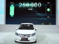 【広州モーターショー12】上海GM、セイル SPRINGO EV 発表…初の市販EV 画像