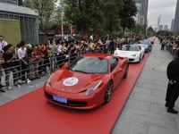【広州モーターショー12】フェラーリ、中国進出20周年を祝う…パレードに25万人 画像
