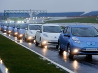 日産リーフ、225台が同時パレード…ギネス世界新記録 画像