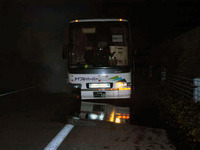 【山陽道夜行高速バス炎上】その4…写真蔵で見る出火から消火まで 画像