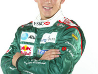 新生レッドブル・レーシングがデビュー 画像