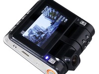 広視野角、フルHD録画対応の3インチワイド液晶搭載ドライブレコーダー発売 画像