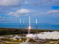 ボーイング、米空軍のX-37B再使用型軌道試験機の打ち上げ成功 画像