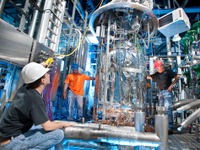 NASA、無重力下での液体維持技術をテスト中 画像
