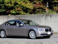 【BMW 7シリーズ 改良新型】安全装備だけでなくエンターテイメントも 画像
