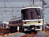 JR西日本、221系近郊形電車をリニューアル…バリアフリー対応 画像