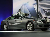 【CES 13】レクサス、自律走行車を公開…Googleを意識 画像