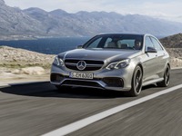【デトロイトモーターショー13】メルセデス E63 AMG、改良新型に「S-モデル」…585psツインターボ 画像