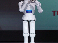 トヨタのパートナーロボ、2020年には留守番や介護 画像