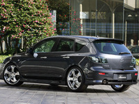 【東京オートサロン05】アクセラ スポーツ サウンド レザーリミテッド KENSTYLE 画像