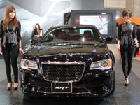 クライスラー 300SRT8、フラッグシップモデルをよりハイパフォーマンス 画像