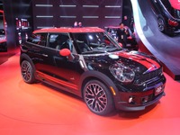 【デトロイトモーターショー13】MINI ペースマンに JCW 登場…最強の218psターボ 画像