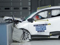 【IIHS衝突安全】マツダCX-5 に最高評価 画像