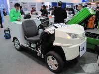 【オートモーティブワールド13】車椅子乗車リフト付超小型車を開発…EVジャパン 画像