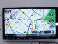 【ケンウッド彩速ナビ】デュアルコアCPU採用で、スクロールはさらに速く 画像