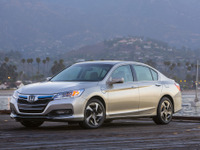 ホンダ初の市販PHV、アコード 新型…米国で最も燃費性能に優れるセダンに 画像