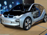 BMW「i」のEV、i3…二輪車用エンジン搭載を計画か 画像