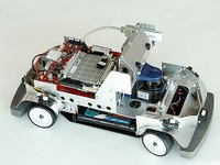 ZMP、車載センサ学習用の1/10サイズロボットカーを発売 画像