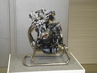 ホンダの新型400ccエンジン、海外製部品が5割超に 画像