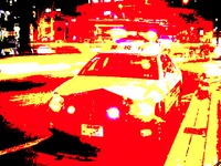 バイクに当て逃げ、運転者に重傷を負わせた男を逮捕 画像