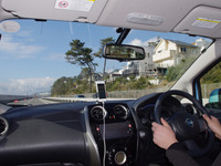 【日産 ノート エコチャレンジ】往路 24.6km/リットル…高速使用でまだ伸びる 画像