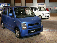 2004年軽自動車販売、過去最高 画像